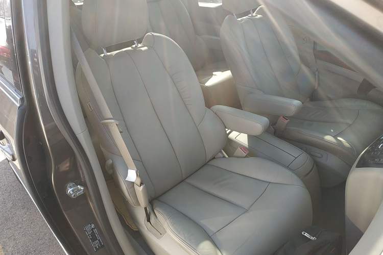 Used Buick GL8 2014 3.0L GT Luxury Business Haoya Edition