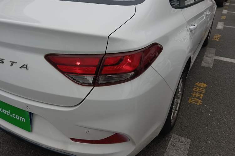 Used Hyundai Celesta 2018 1.6L Automatic GL Enjoyment Edition China VI compliant
