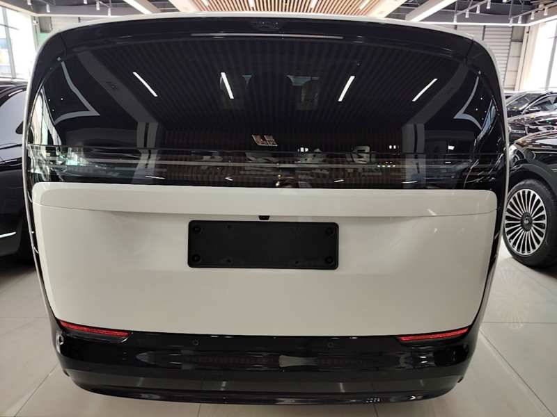 Used Li Auto MEGA 2024 Ultra Model — 5