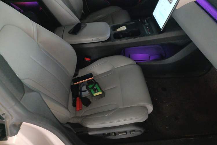 Used Nio ET5T 2024 75kWh Touring Right Front Seat