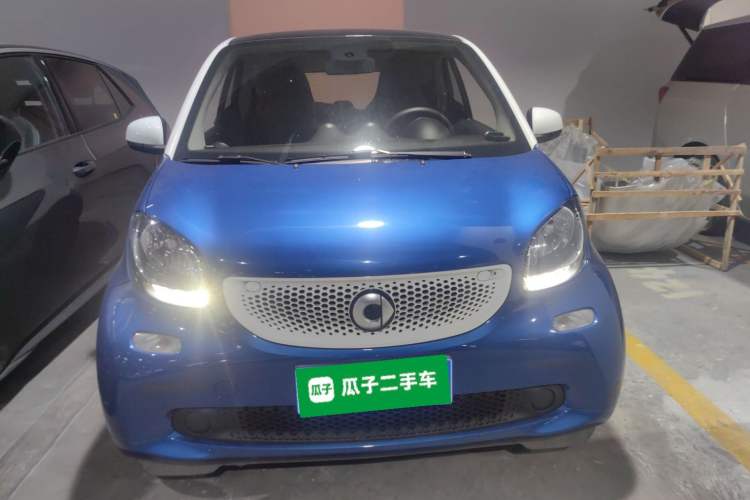 Used smart fortwo 2019 0.9T 66kW Hardtop Wind Power Edition China VI
