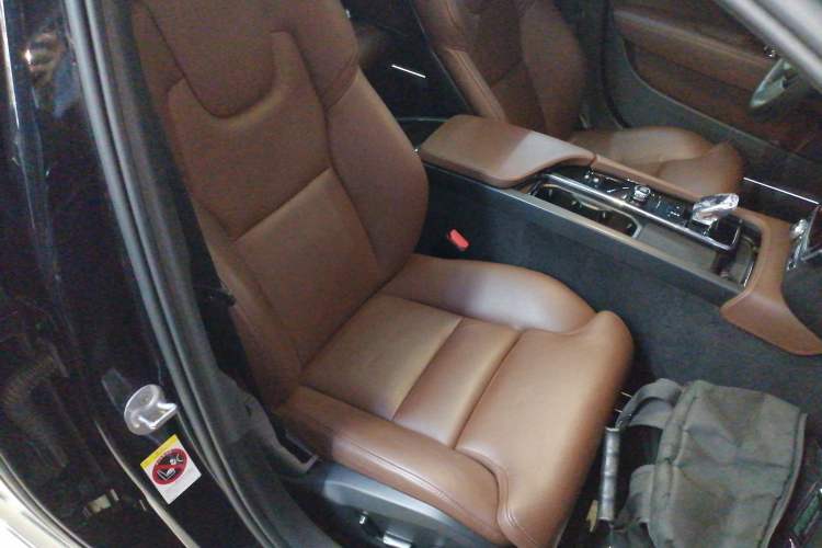 Used Volvo S90 2024 B5 Zhiyuan Luxury Edition
