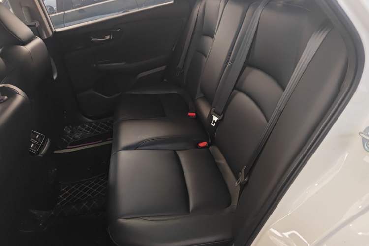 Used Honda Envix 2022 180TURBO CVT Comfort Version