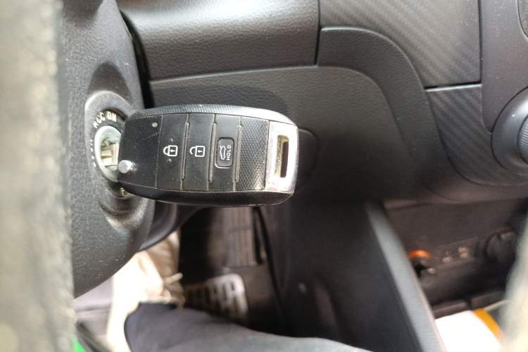 Used Kia K3 2013 1.6L Automatic GL Vehicle Key