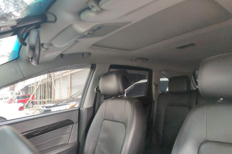 Used Chevrolet Captiva 2015 2.4L Two-Wheel Drive Urban Version 7 Seats