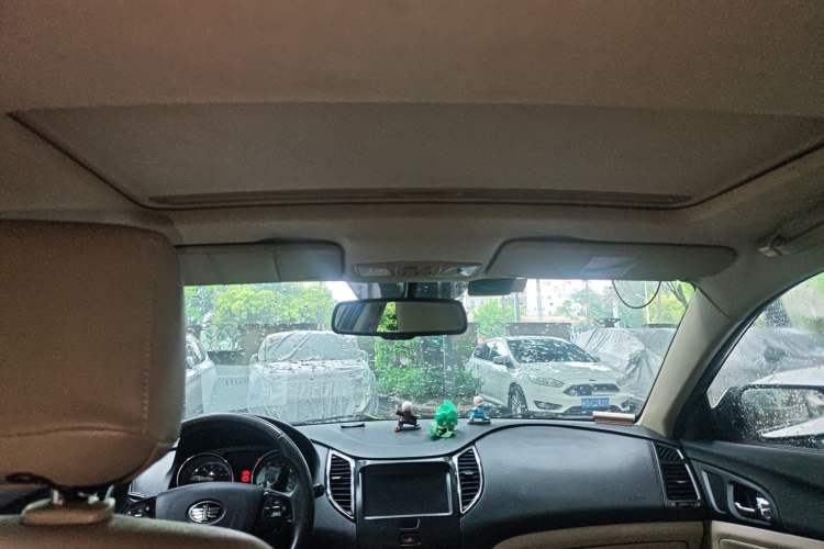 Used Bestune B50 2013 1.6L automatic luxury version