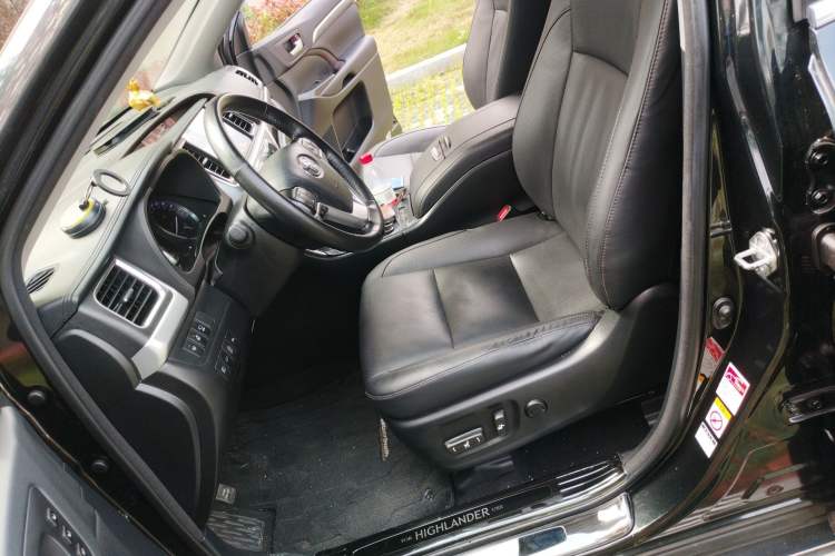 Used Toyota Highlander 2018 2.0T Four-Wheel Drive Ultimate Edition 7-Seater Emission Standard China V Left Front Seat