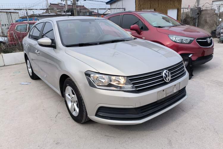 Used Volkswagen Lavida 2015 1.6L Automatic Fashion Edition Exterior 1