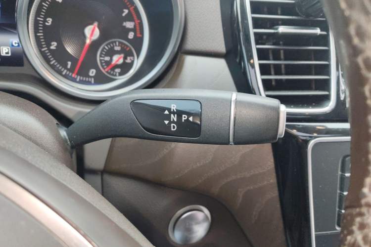 Used Mercedes-Benz GLE 2017 GLE 320 4MATIC Dynamic Model Gear Lever
