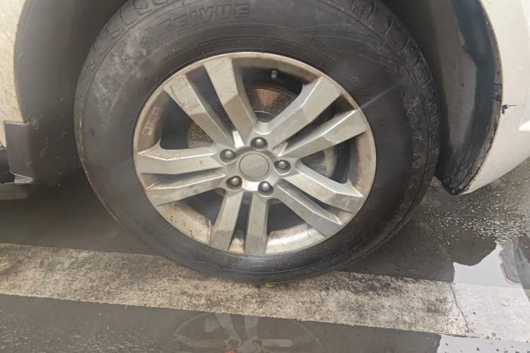 Used Geely Auto GX7 2014 2.0L Automatic Value Edition