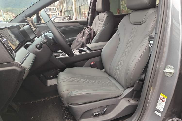 Used BYD Song L DM-i 2025 Intelligent Driving Version 160 km Beyond-Range Type
