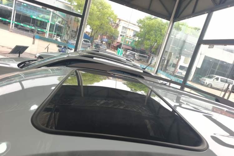 Used Hyundai ix35 2015 2.0L Automatic 2WD Smart Type China IV Roof