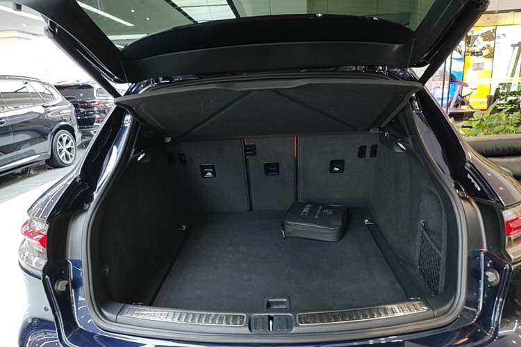 Used Porsche Macan 2023 Macan 2.0T
