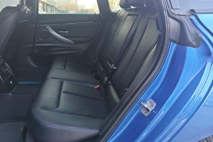 Used BMW 3 Series GT 2014 320i Design Package Model
