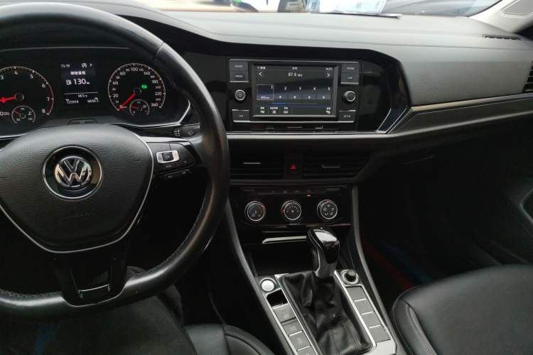 Used Volkswagen Sagitar 2020 280TSI DSG Comfort Version China VI Standard Audio And AC Panel