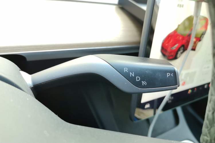 Used Tesla Model Y 2022 Rear-Wheel-Drive Version
