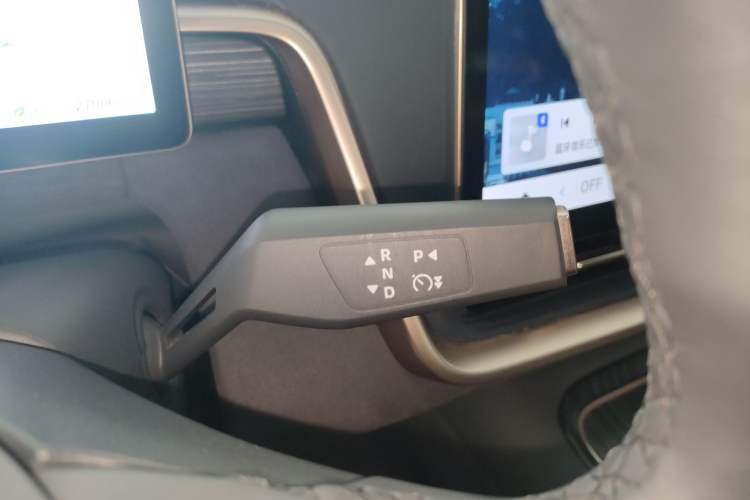 Used Dongfeng eπ eπ008 2024 210Max Range-Extended Version 6 Seats