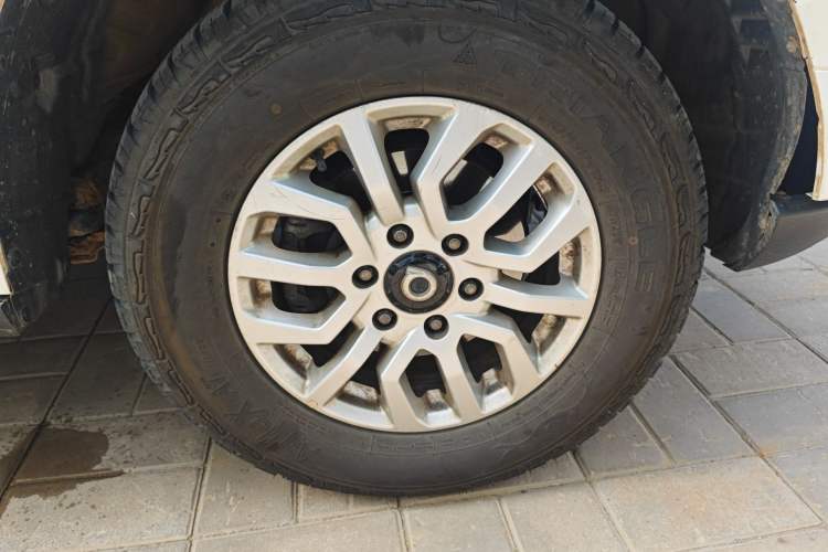 Used Great Wall Poer 2019 2.0T Commercial Version Manual Diesel 4x4 Elite Long-Box GW4D20M Right Front Wheel Hub