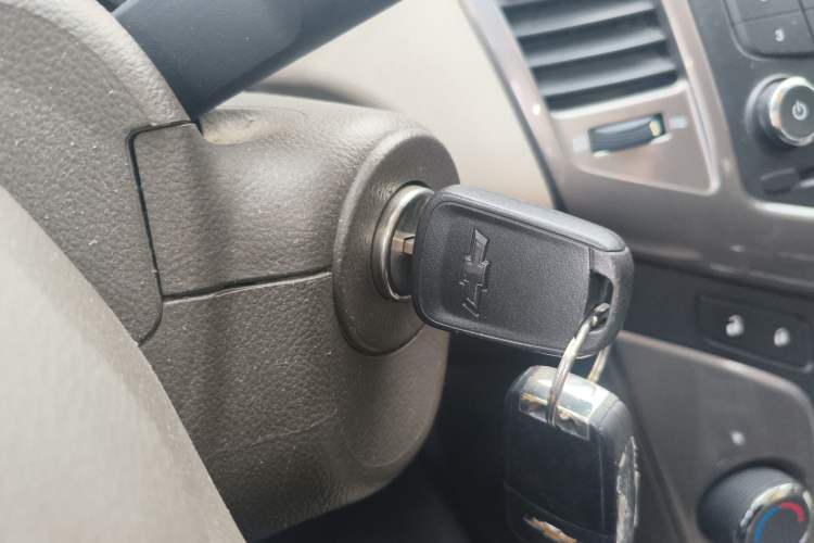 Used Chevrolet Cruze 2015 1.5L Classic SE MT
