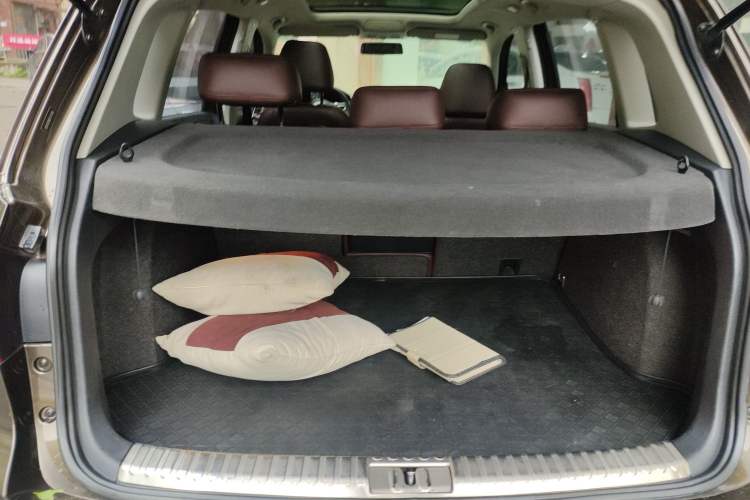 Used Volkswagen Tiguan 2015 1.8TSI Automatic All-Wheel Drive Style Vision Edition Trunk