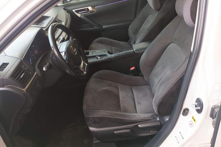 Used Lexus CT 2017 CT200h Elite Edition Solid Color China V Standard
