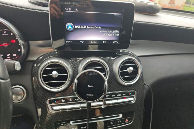 Used Mercedes-Benz GLC 2018 Facelifted GLC 260 4MATIC Dynamic Edition Audio And AC Panel