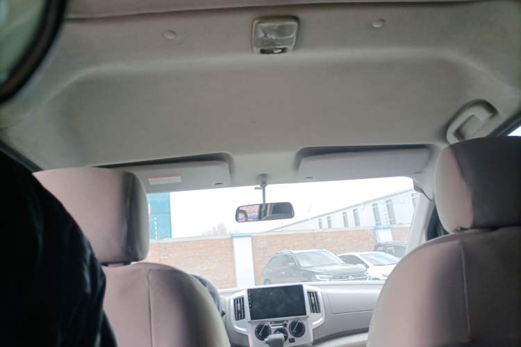 Used Nissan NV200 2016 Revised Version 1.6L CVT Luxury Edition
