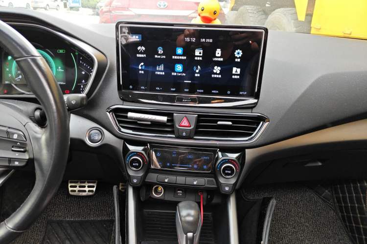 Used Hyundai Lafesta 2019 280TGDi Smart Speed Version China VI Standard Audio And AC Panel