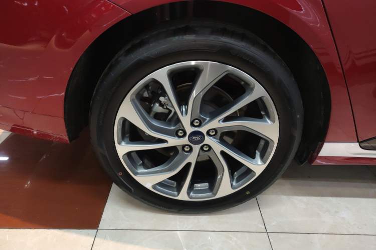 Used Ford Mondeo 2025 2.0T EcoBoost Ultimate Edition
