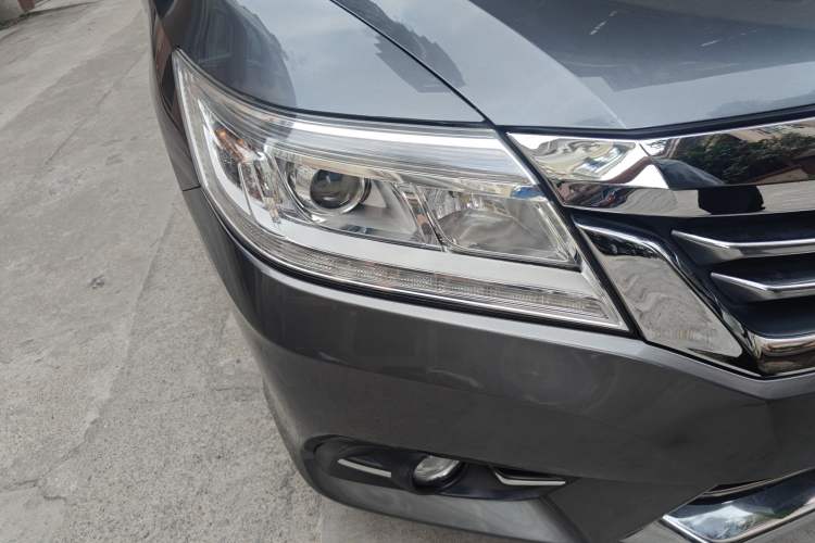 Used Honda Crider 2013 1.8L automatic comfort version