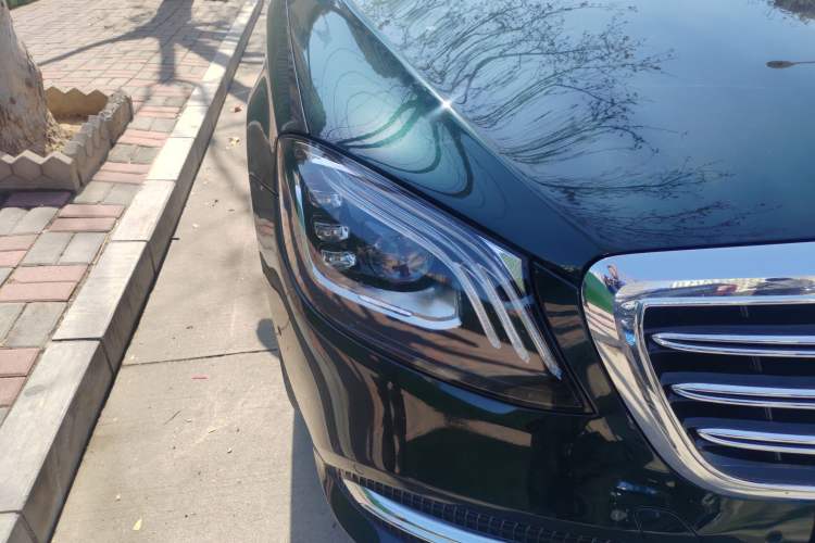 Used Mercedes-Benz S-Class 2019 S 320 L Right Front Headlight