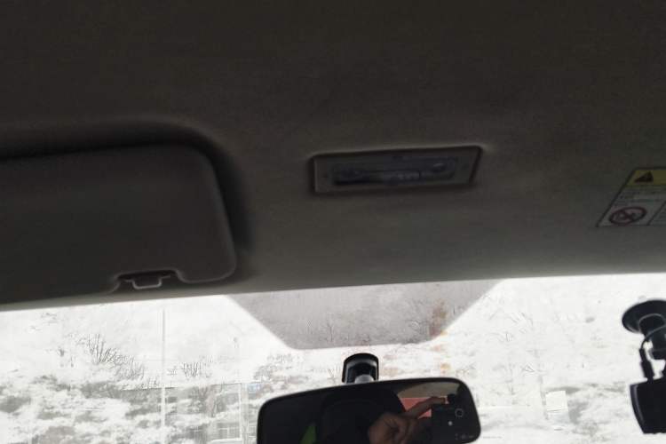 Used Roewe Clever 2021 302 km New Four-Seater Super-Efficient Version