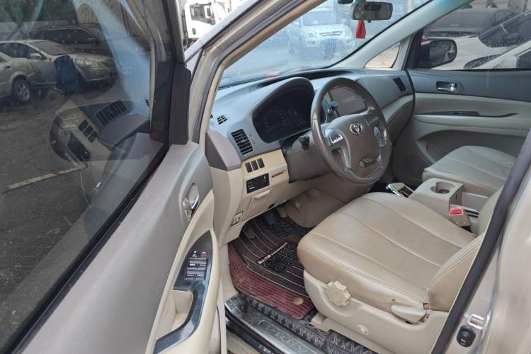 Used BYD M6 2010 2.0L Manual Comfort Edition Driver Seat