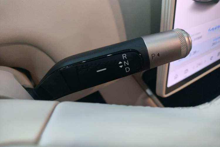 Used ONVO Luxeed L90 2025 Model—Max Six-Seater Version