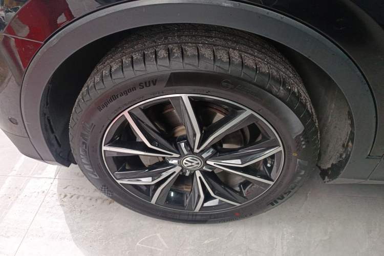 Used Volkswagen Tiguan L 2019 Revised 330TSI Automatic Two-Wheel Drive Smart & Luxury Edition China VI Standard