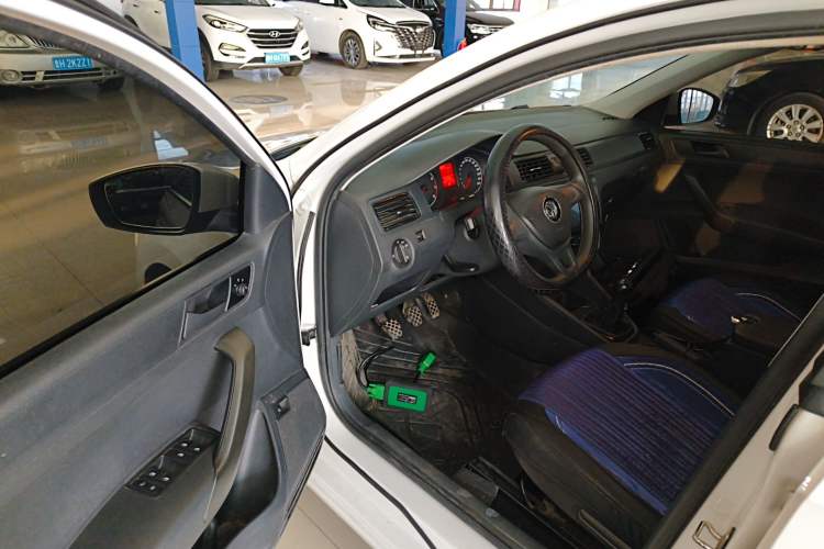 Used Volkswagen Santana 2016 1.6L Manual Fashion Edition