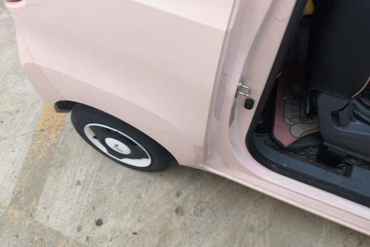 Used Wuling Hongguang MINIEV 2021 Macaron Fashion Model Lithium Iron Phosphate