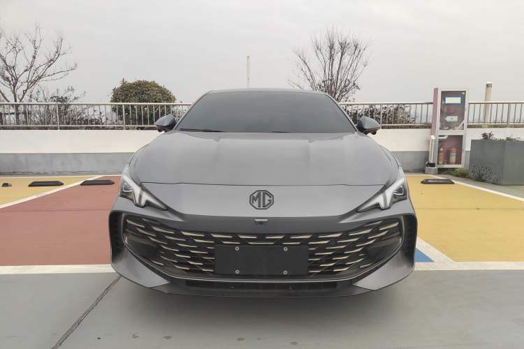 Used MG 7 2023 1.5T DCT Luxurious Supreme Edition