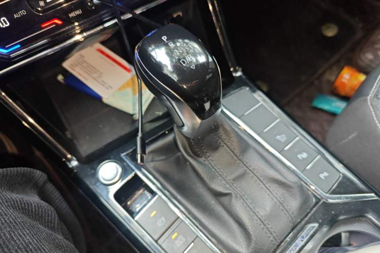 Used Volkswagen Passat New Energy 2022 430 PHEV Hybrid Luxury Edition Gear Lever