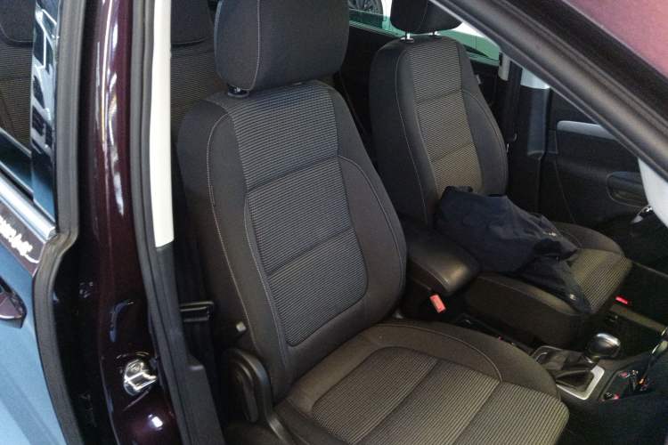 Used Volkswagen Sharan 2018 Revised Version 380TSI Comfort Edition 7-Seater
