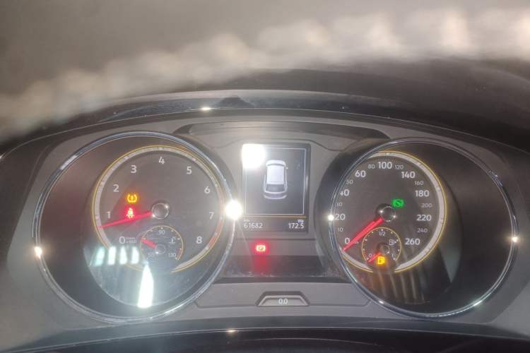 Used Volkswagen Tiguan L 2019 Updated Version 330TSI Automatic Two-Wheel Drive Panoramic Comfort Edition China VI Standard
