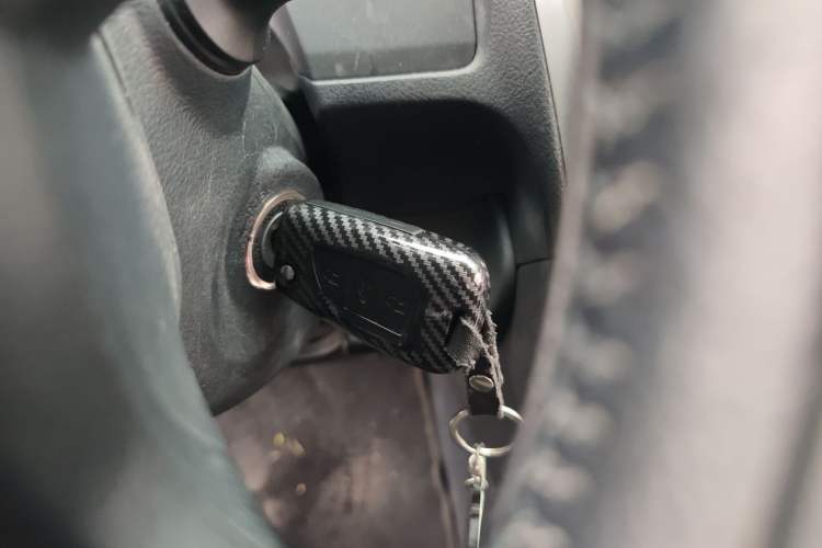 Used Toyota Camry 2015 2.0G Premier Edition Vehicle Key