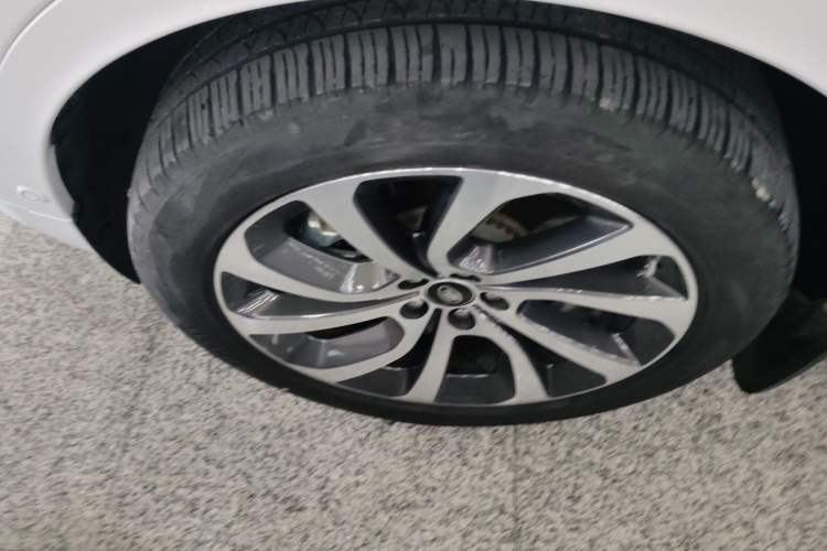 Used Land Rover Discovery Sport New Energy 2021 P300e Performance Tech Edition