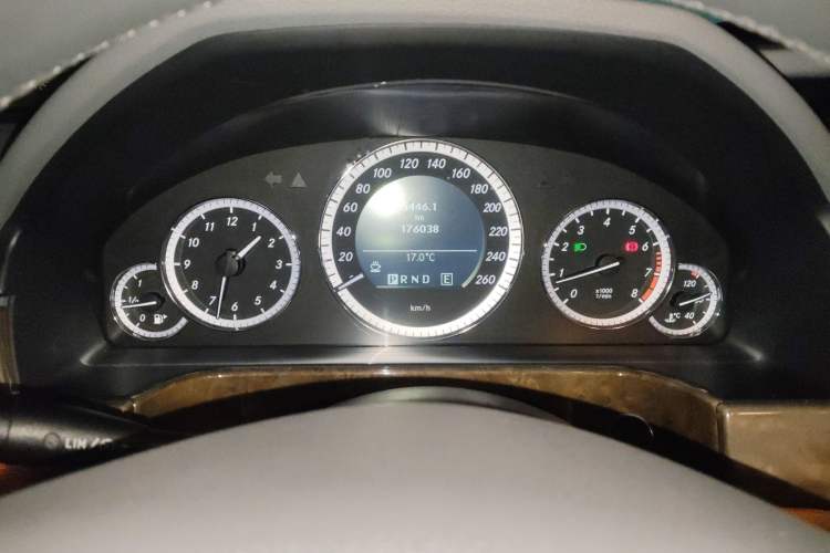 Used Mercedes-Benz E-Class 2010 E 200 CGI Elegant Model