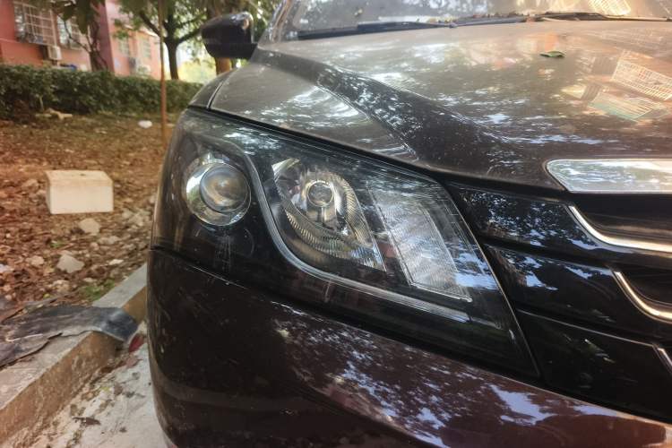 Used Geely Auto Emgrand 2015 Sedan 1.5L Manual - Top Trim Level
