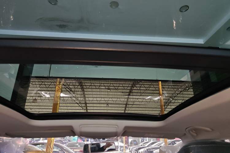 Used Jetta VS7 2026 Model, 280TSI Automatic Pioneer Edition Headliner