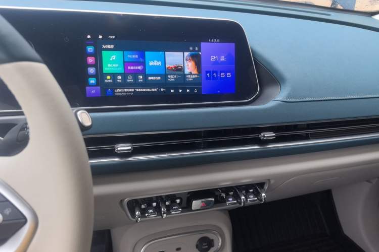 Used ORA Good Cat 2023 401 km Standard Range Luxury Version Lithium Iron Phosphate