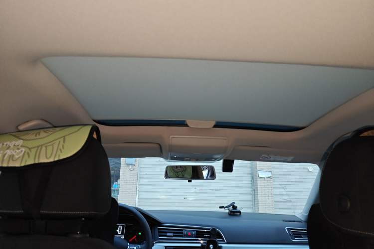 Used Volkswagen Lamando 2019 230TSI DSG Fashion Edition China VI Headliner