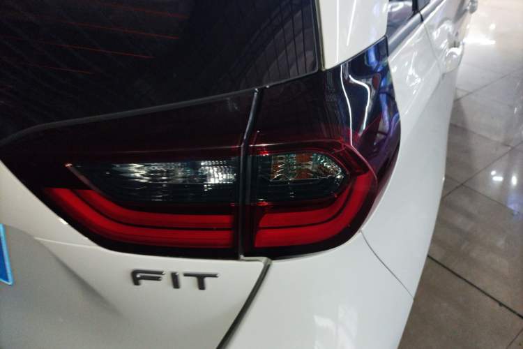 Used Honda Fit 2021 1.5L CVT Trend Edition Exterior 3