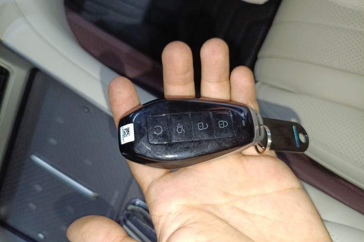 Used Denza Z9GT 2024 1100 Four-Wheel Drive Max Edition Vehicle Key